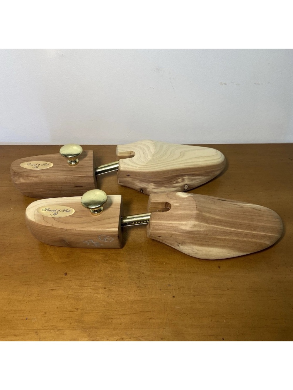 Beecroft & Bull Cedar Wood Shoe Stretchers Trees Luxury Shoes Large Adjustable